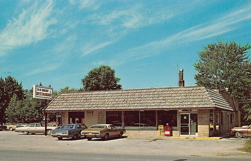 H&H Bakery and Restaurant - Vintage Postcard (newer photo)